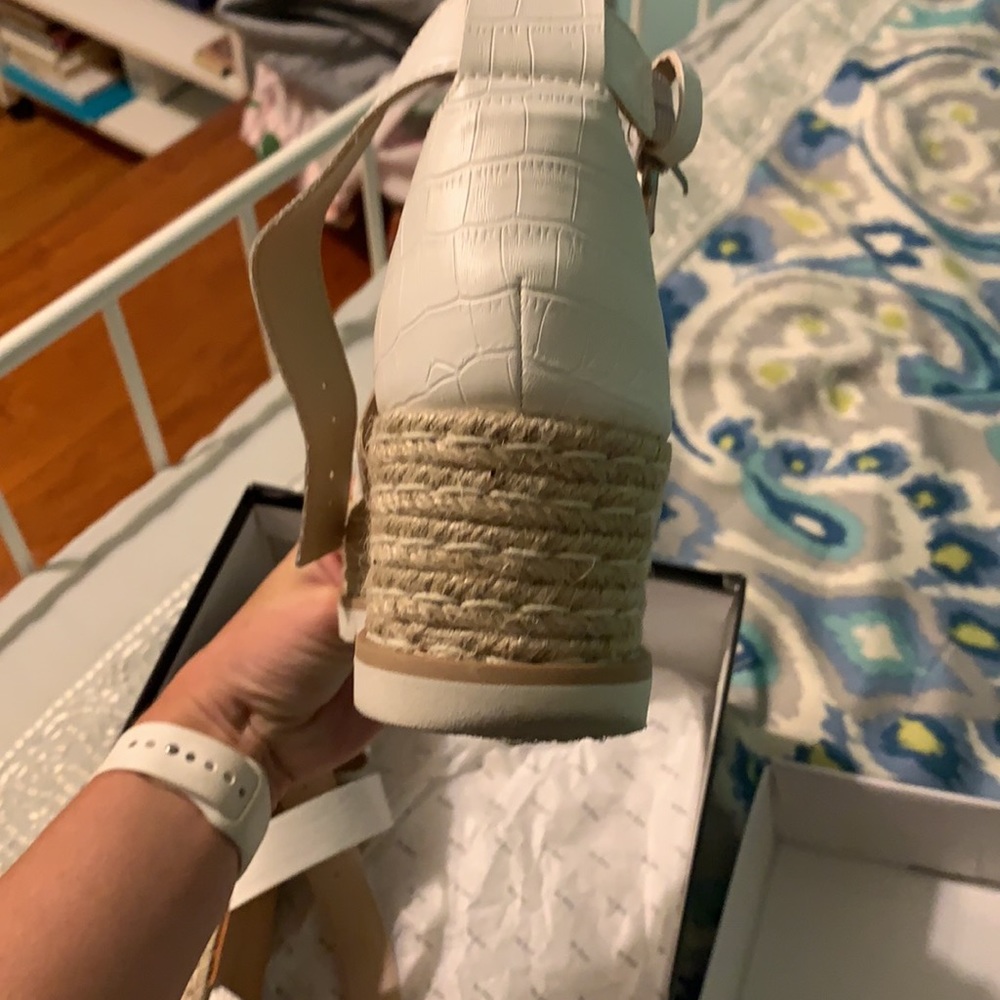 Platform sandals - Picture 6 of 7
